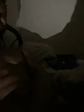 ItzYurBBC Show in webcam