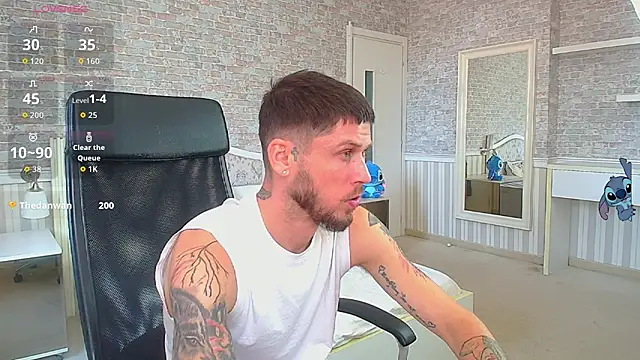 JonahShaw's Live XXX Chat