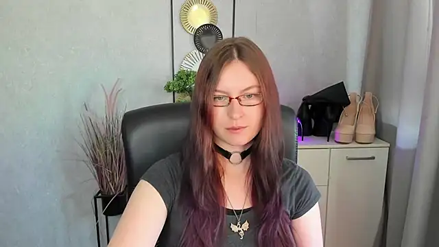 Chatroom XXX en direct de emmaxDelight