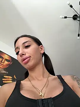 BlueEyes_BB Chat XXX in diretta