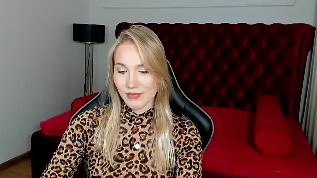ElaraVoltage Live XXX-Chat
