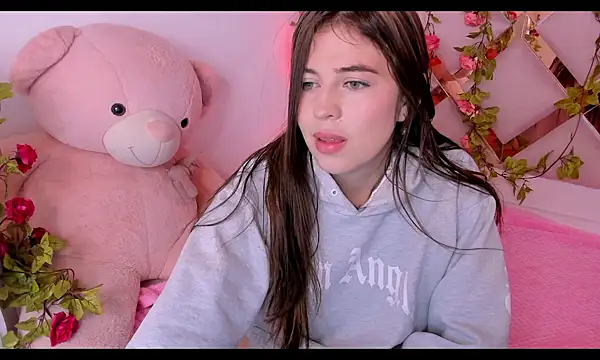 Sara_kitty12: онлайн-секс-чат