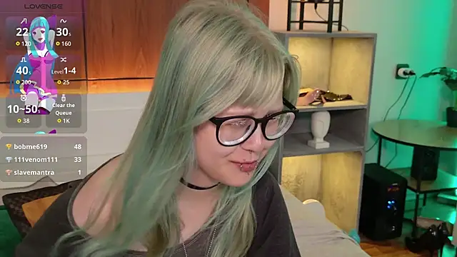 MoliQin XXX чат на живо