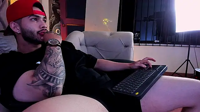 Vincentblack XXX чат на живо