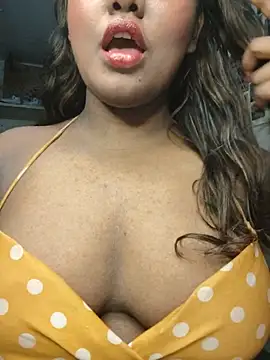 Chat +18 de cam_akansha ao vivo
