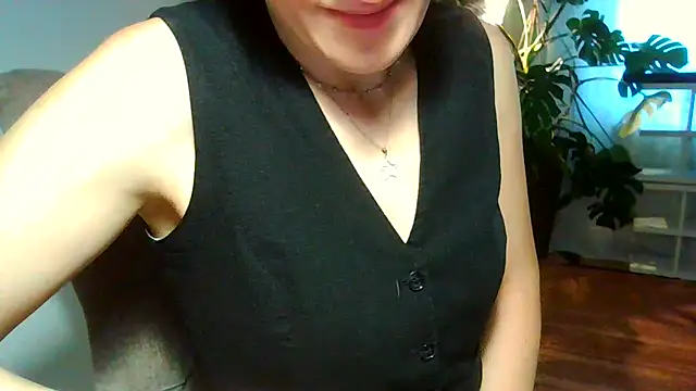 Ms-Lust1- Live XXX-Chat