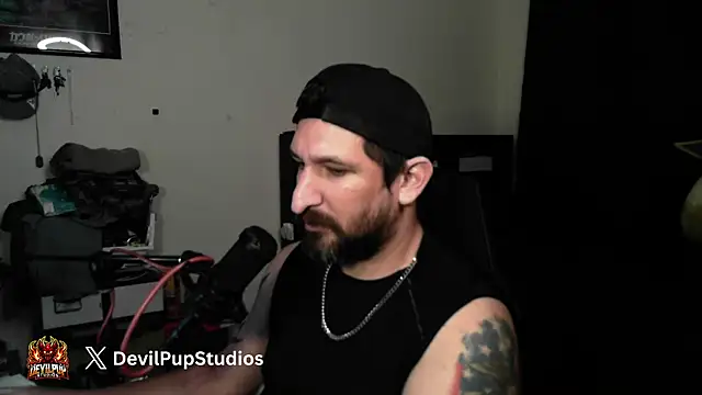 DevilPup75_: απευθείας συνομιλία ΧΧΧ