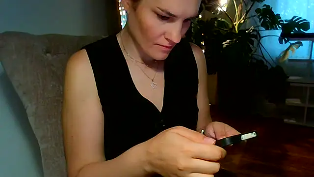 Ms-Lust1- লাইভ XXX চ্যাট