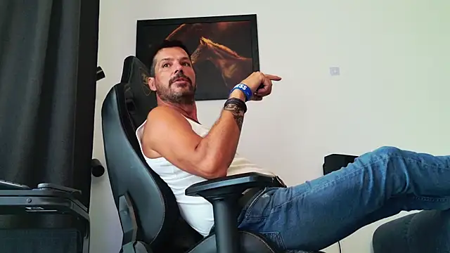 دردشة ChrisKox الجنسية المباشرة