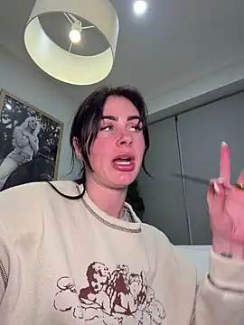 צ'אט XXX בשידור חי של aus_queen