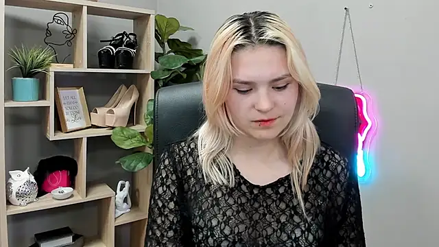 Chat XXX en directo de SweetLilyxo