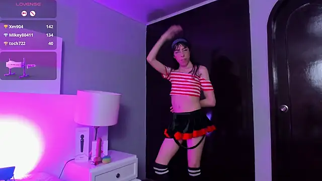 kattt_cut élő XXX-chatje