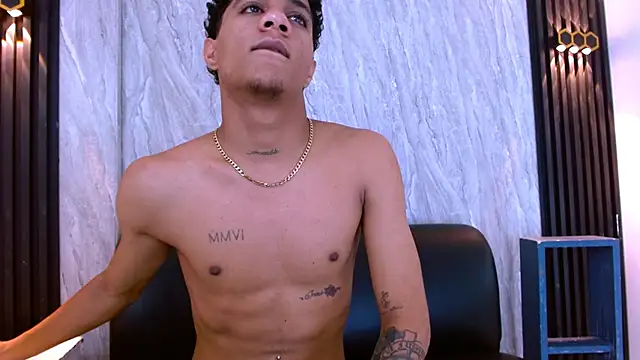 Chat +18 de _Thiago12 ao vivo