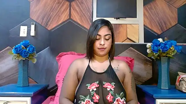 Indian_Shine Live XXX-Chat