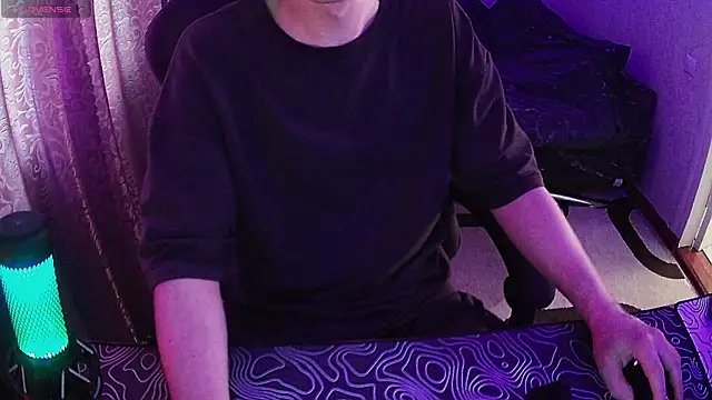 ZXCENSORED- Adlı Modelin Canlı XXX Sohbeti