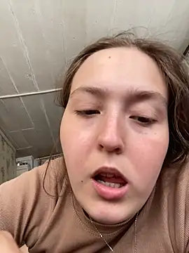 SweetyCute7 – Naživo XXX chat