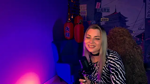 HyileyClark Live XXX Chat