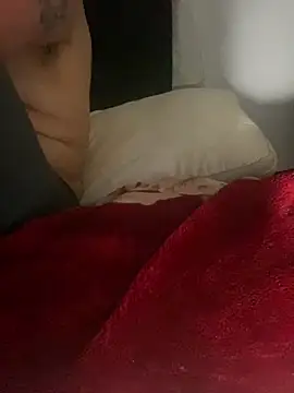 GusanoDelicioso's Live XXX Chat