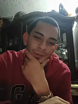 Exlifer XXX чат на живо