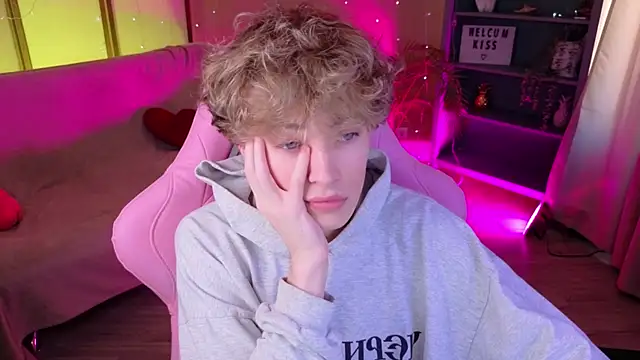 Chat +18 de kevingarsiaa ao vivo