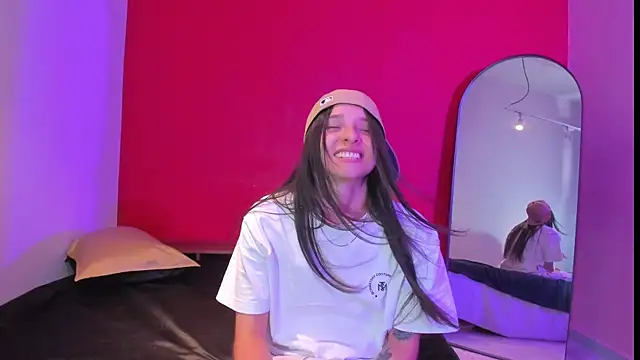 غرفة دردشة victoria_zaenzz المباشرة