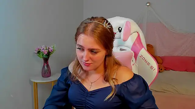 EllaBells élő XXX-chatje