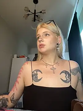DriveThruCiri Live XXX-Chat