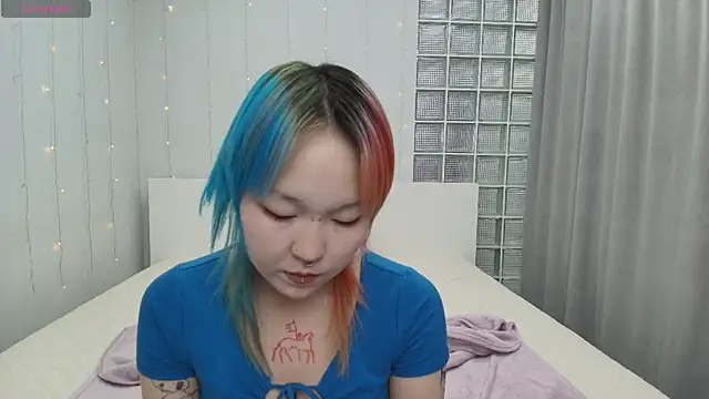 XXX chat uživo modela Cute__Kiko