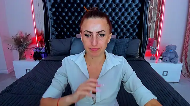 Rebecca_Diamond: απευθείας συνομιλία ΧΧΧ