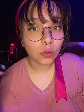 Solo_yoss' Live XXX Chat