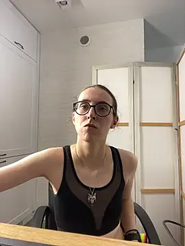 MartiniiSelenna 现场XXX聊天
