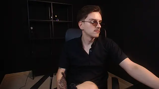 FelixStarkk Chat XXX live