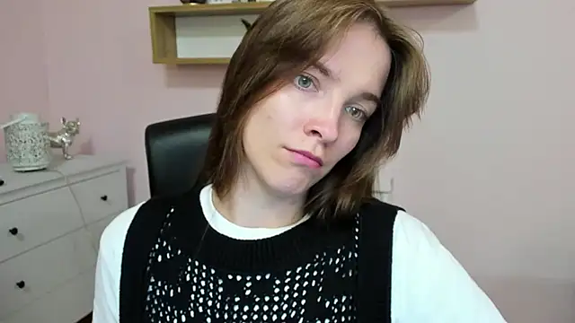 kenzie_x Adlı Modelin Canlı XXX Sohbeti