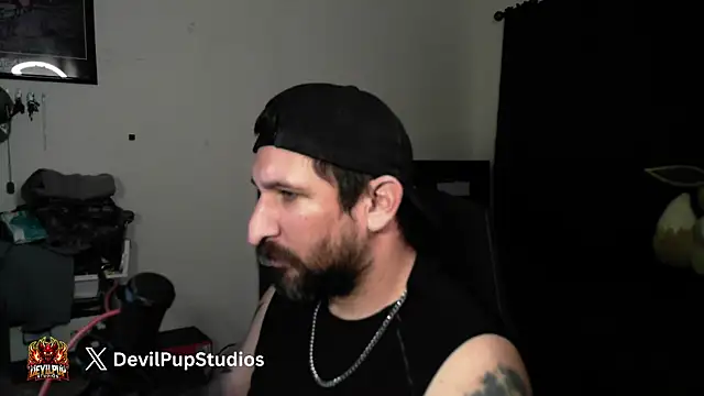 Chatroom XXX en direct de DevilPup75_