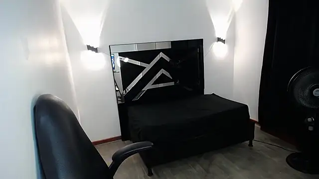 MarianaRojas_ live XXX chat