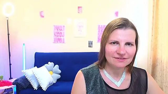 Chatroom XXX en direct de Mirabelle_Velvet
