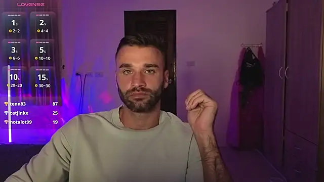 DaddySlava 라이브 XXX 채팅