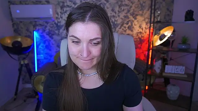 Chat +18 de EmmyCharmm ao vivo
