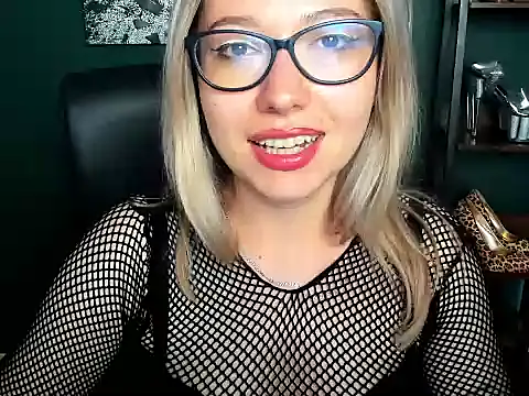 Chat +18 de loveHeidi ao vivo