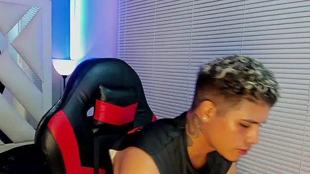 dominic_connor's Live XXX Chat