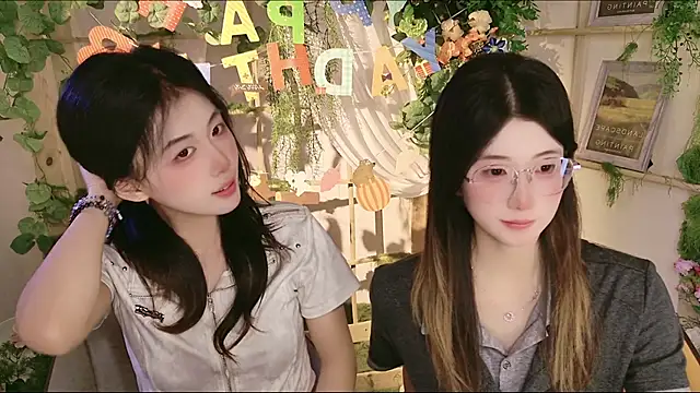 GuLuGroupのライブXXXチャット