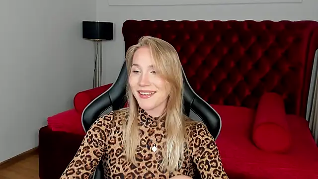 ElaraVoltage – Live XXX-chat