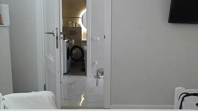 maxi_foxxx 现场XXX聊天