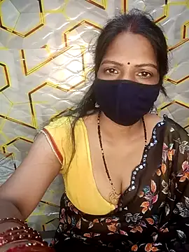 Juli_80n Live XXX chat