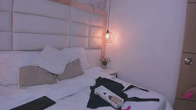 XXX chat uživo modela Salome_Smitth_1