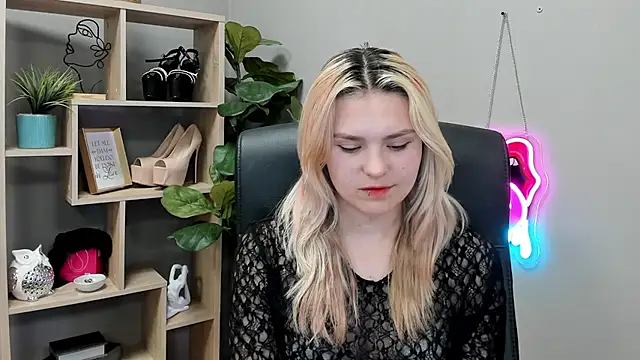 SweetLilyxo Chat XXX in diretta