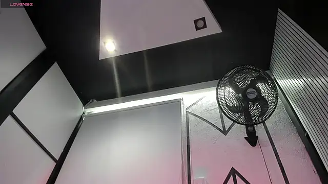 Živý XXX chat MadyGomez