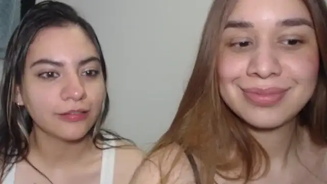 دردشة Sofiandwendy الجنسية المباشرة