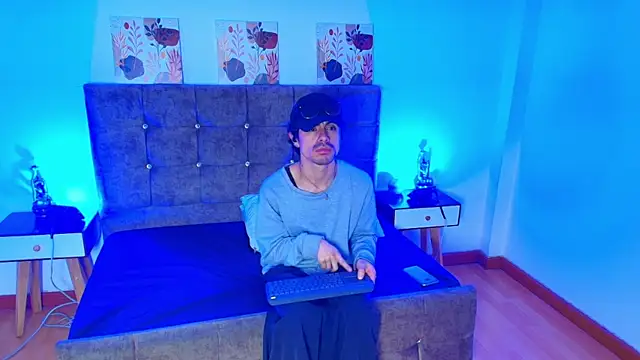 Ethan_Briggs_ 라이브 XXX 채팅