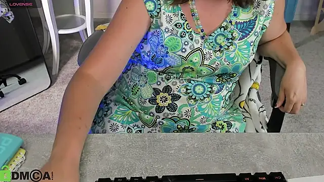 Онлайн чат XXX MartaEdams